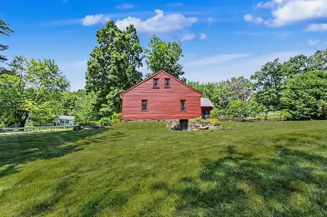 16 Perkins Road Londonderry NH 03053