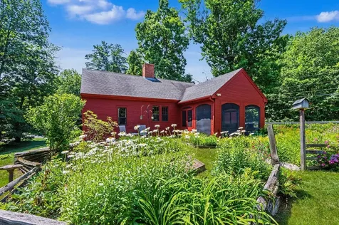 16 Perkins Road Londonderry NH 03053