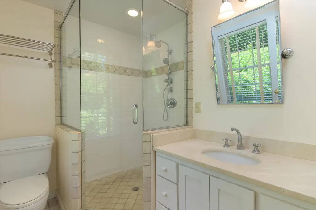 19 Lawridge Heights Ludlow VT 05149