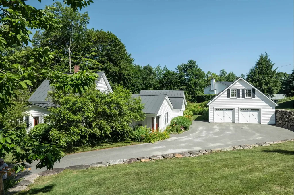 19 Lawridge Heights Ludlow VT 05149