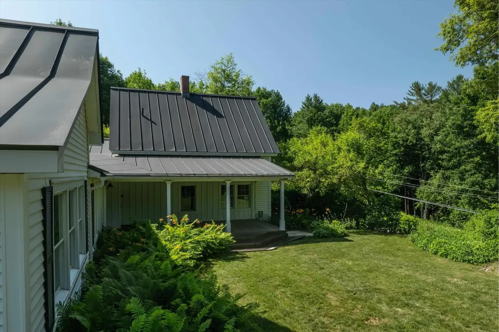19 Lawridge Heights Ludlow VT 05149