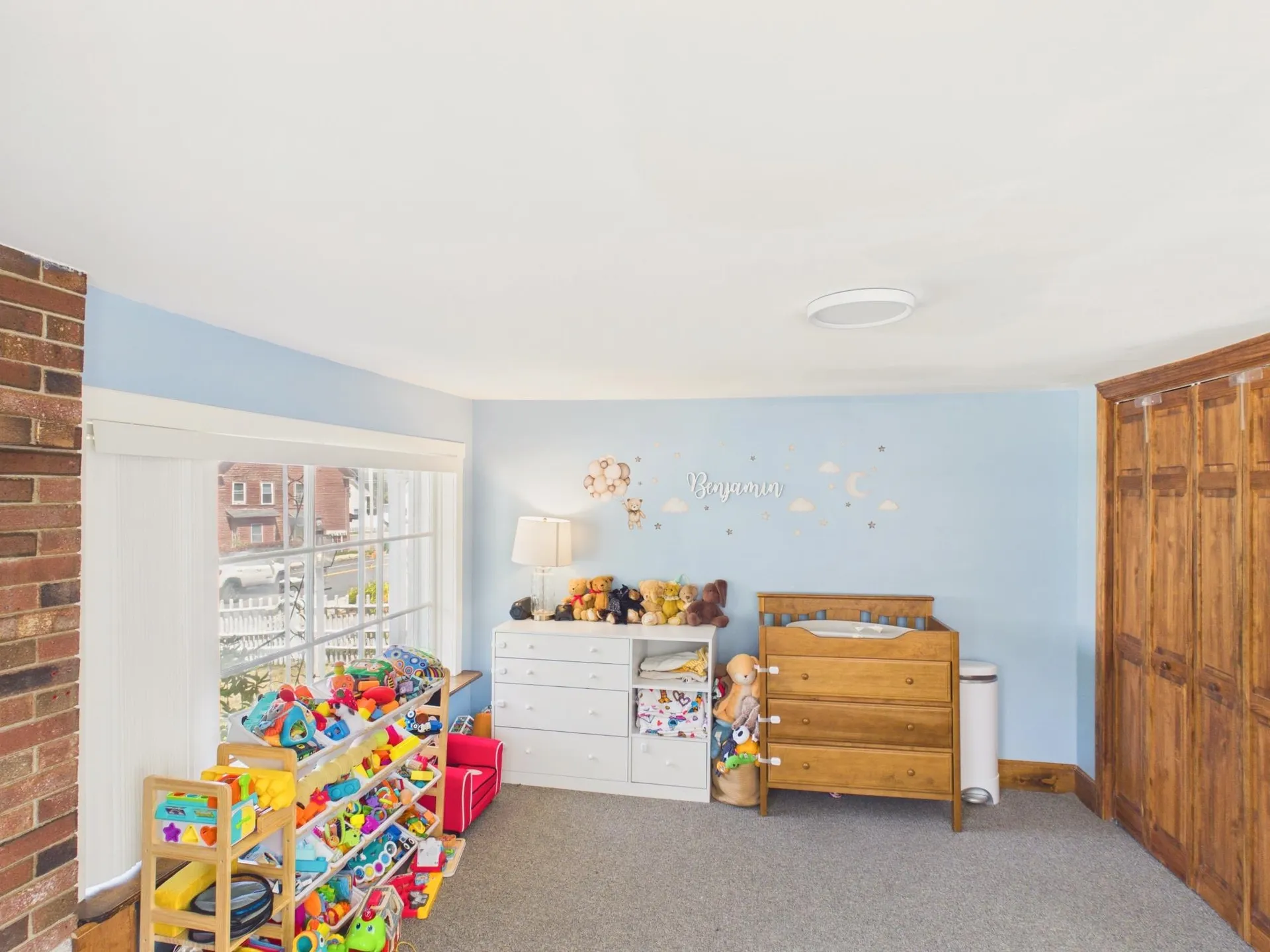 29 Manchester Street Nashua NH 03064