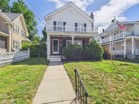 29 Manchester Street Nashua NH 03064