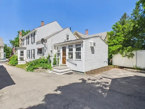 29 Manchester Street Nashua NH 03064