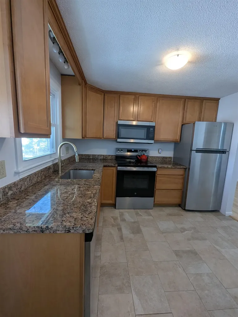 471 High Street Hampton NH 03842
