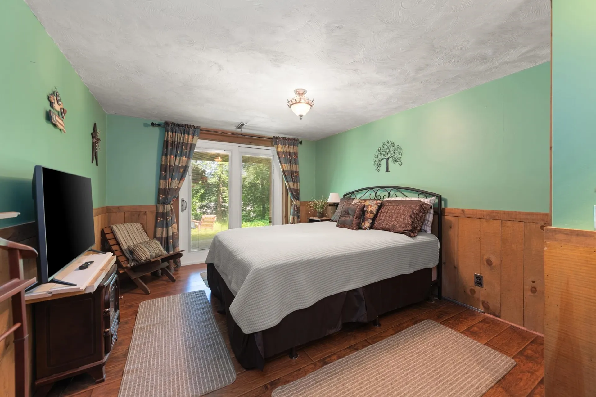 240 Old Bristol Road New Hampton NH 03256