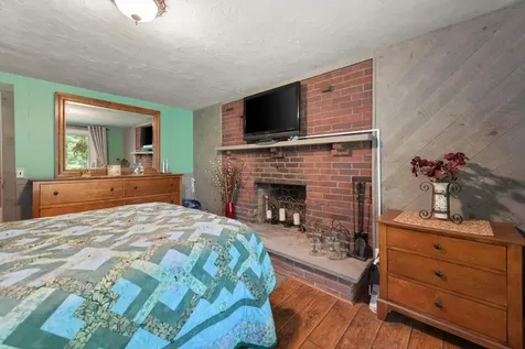 240 Old Bristol Road New Hampton NH 03256