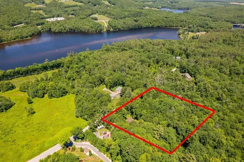 240 Old Bristol Road New Hampton NH 03256