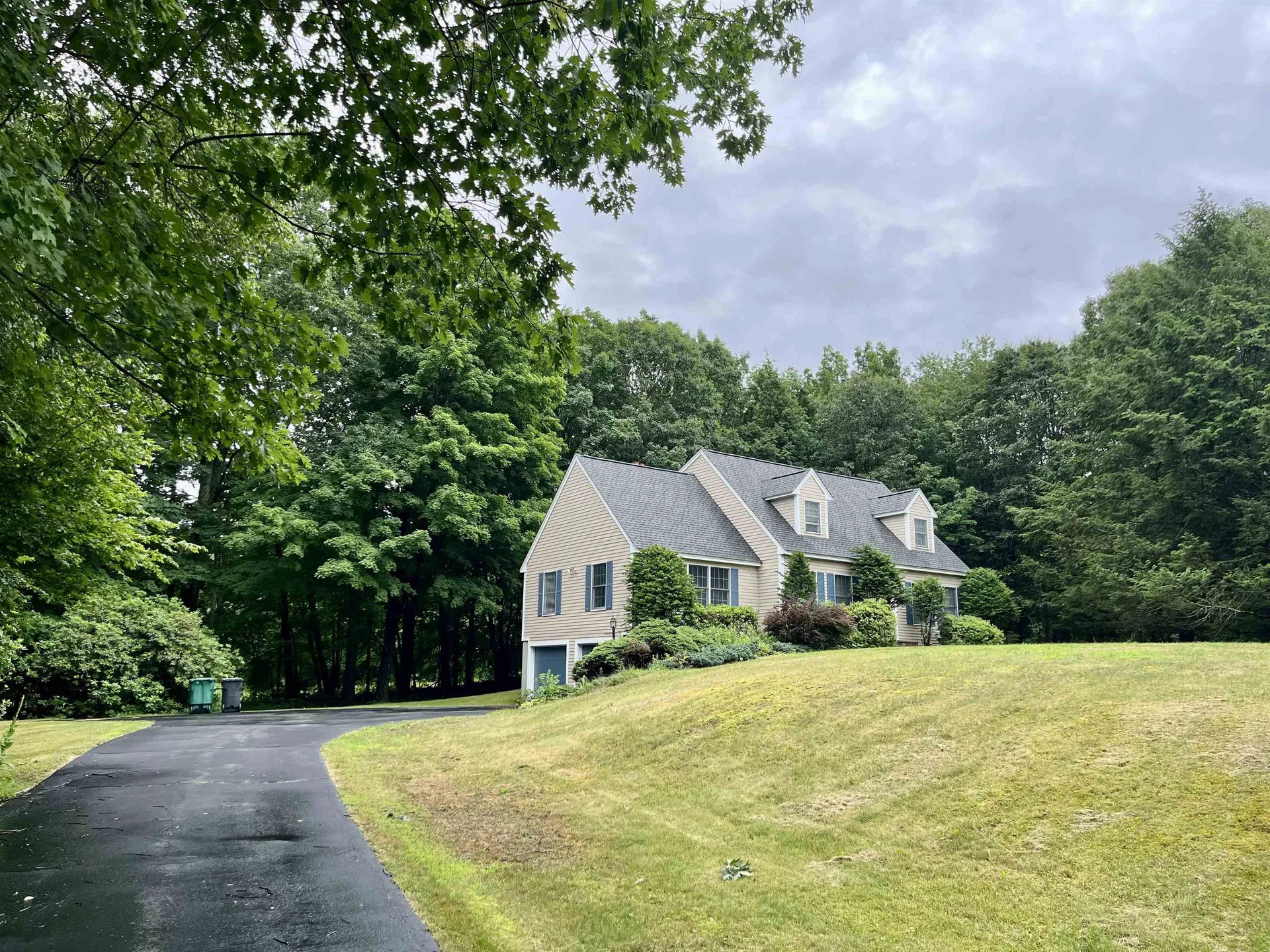 10 Forest Drive East Kingston NH 03827