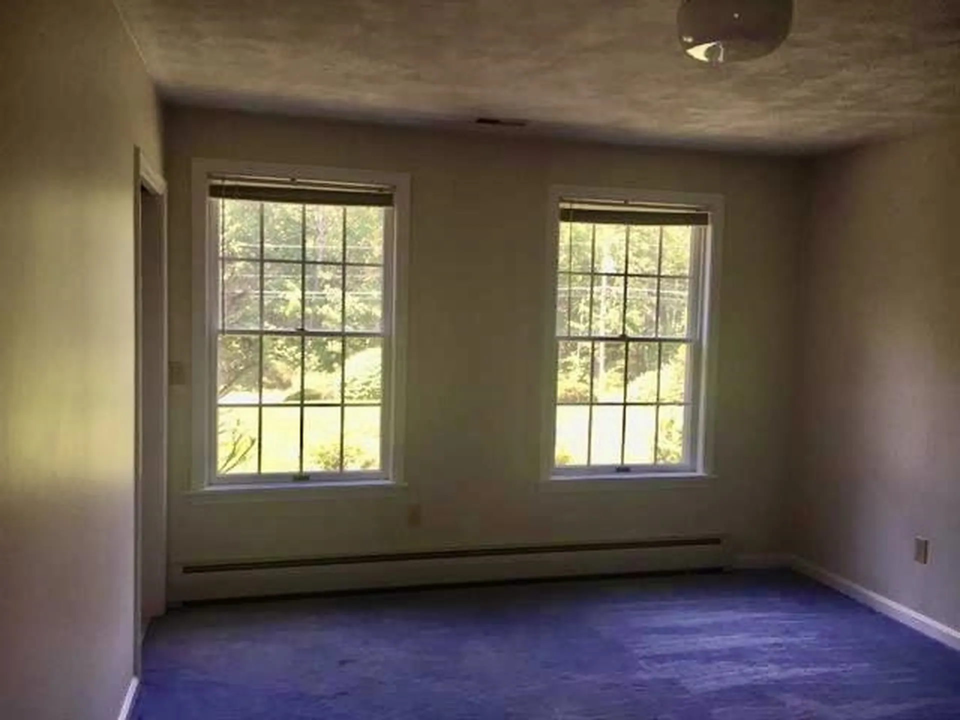 10 Forest Drive East Kingston NH 03827