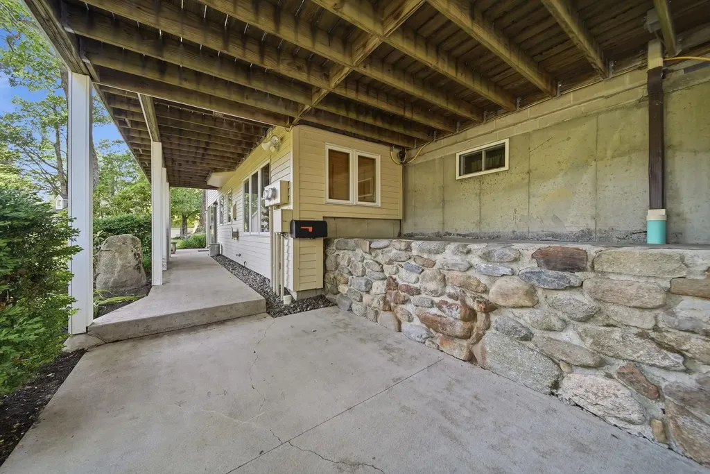 29 Rand Road Rindge NH 03461