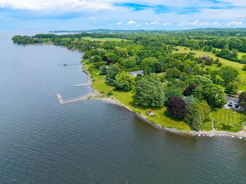 131 Hills Point Road Charlotte VT 05445