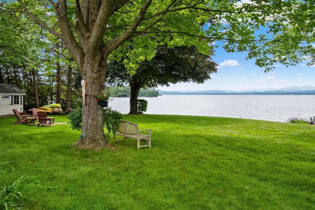 131 Hills Point Road Charlotte VT 05445