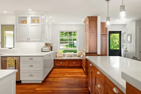 131 Hills Point Road Charlotte VT 05445
