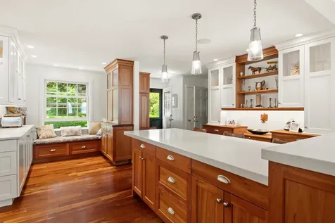 131 Hills Point Road Charlotte VT 05445
