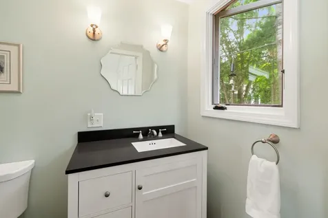 131 Hills Point Road Charlotte VT 05445