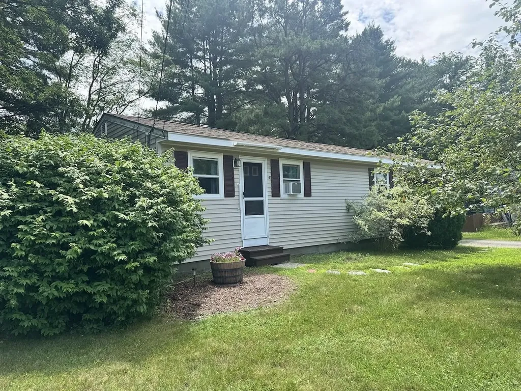 41 Park Street Swanzey NH 03431