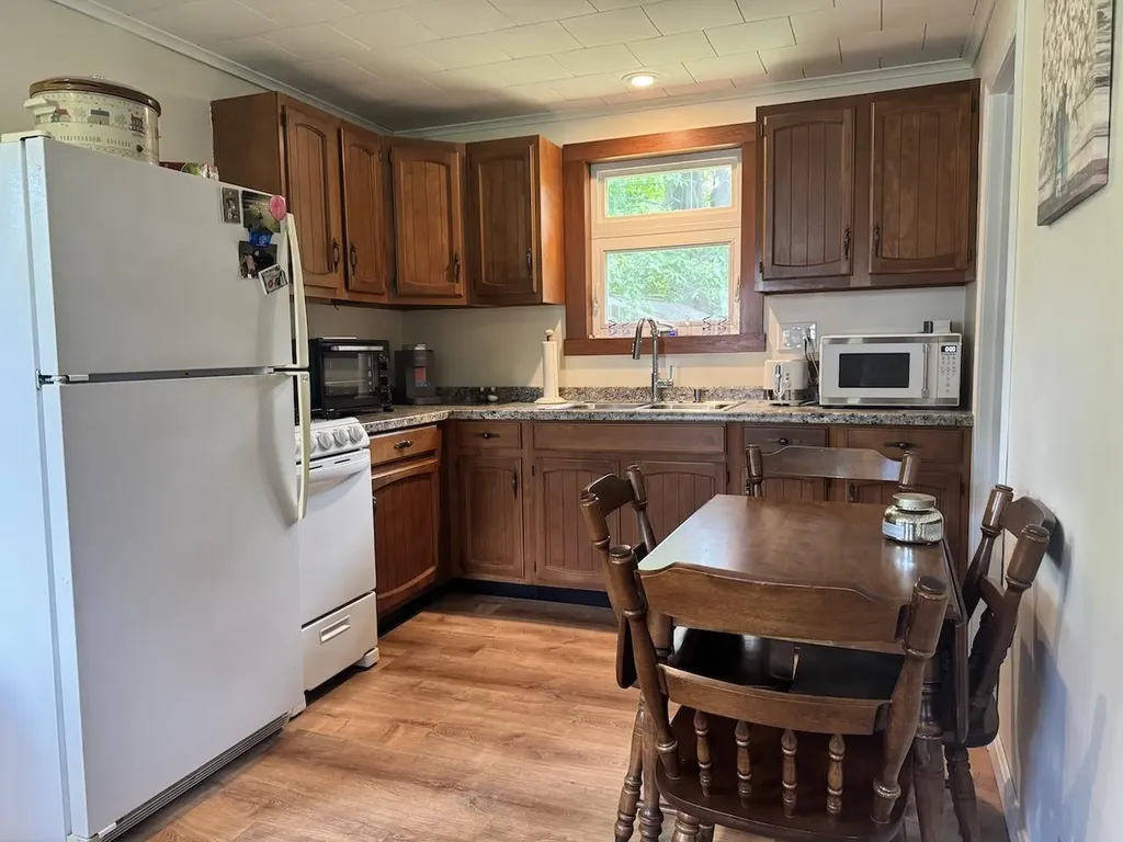 41 Park Street Swanzey NH 03431
