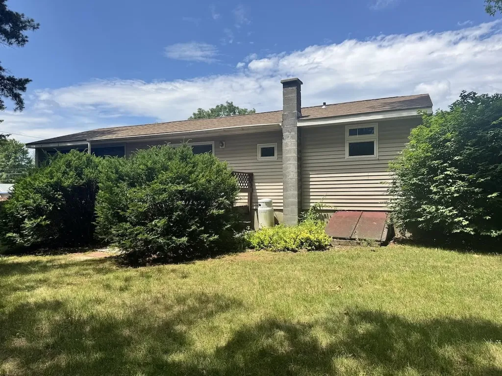 41 Park Street Swanzey NH 03431