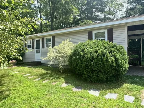 41 Park Street Swanzey NH 03431