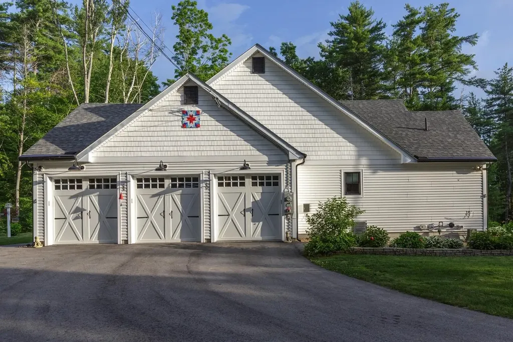 4 Dan Kelley Drive Alton NH 03810