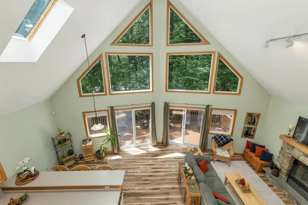 100 Olympia Street Moultonborough NH 03254