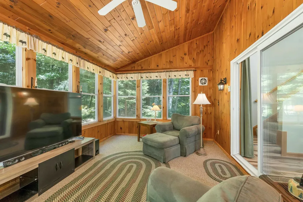 100 Olympia Street Moultonborough NH 03254
