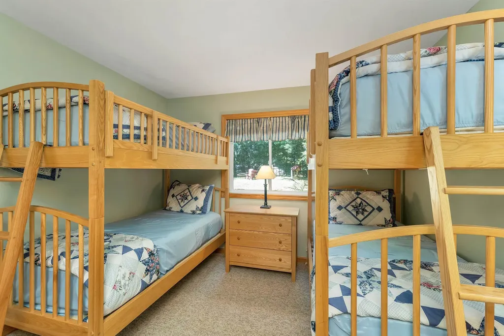 100 Olympia Street Moultonborough NH 03254