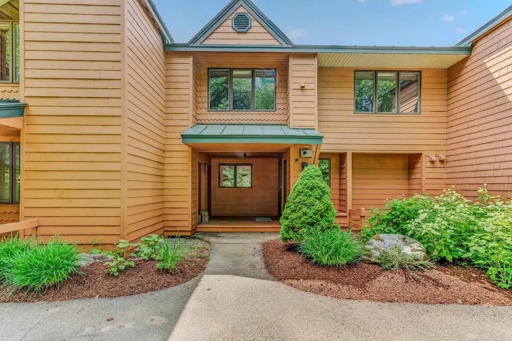72 Appleby Close Carroll NH 03575