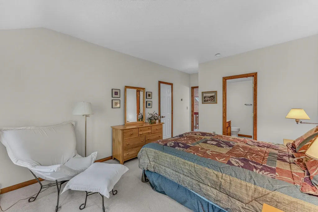 72 Appleby Close Carroll NH 03575