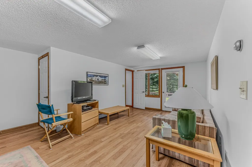 72 Appleby Close Carroll NH 03575