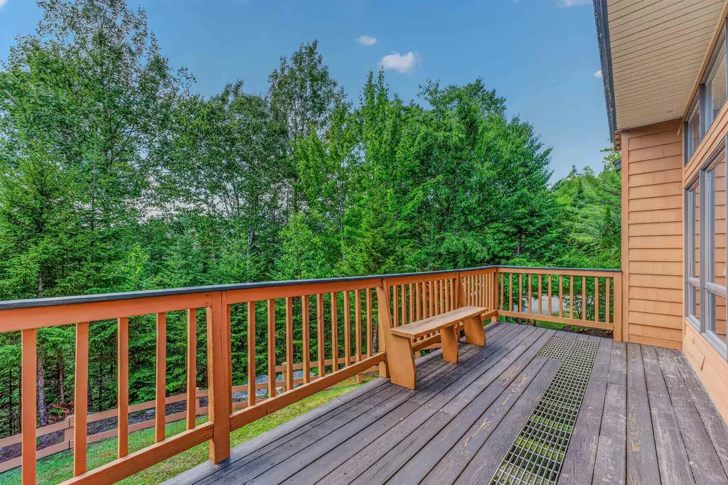72 Appleby Close Carroll NH 03575