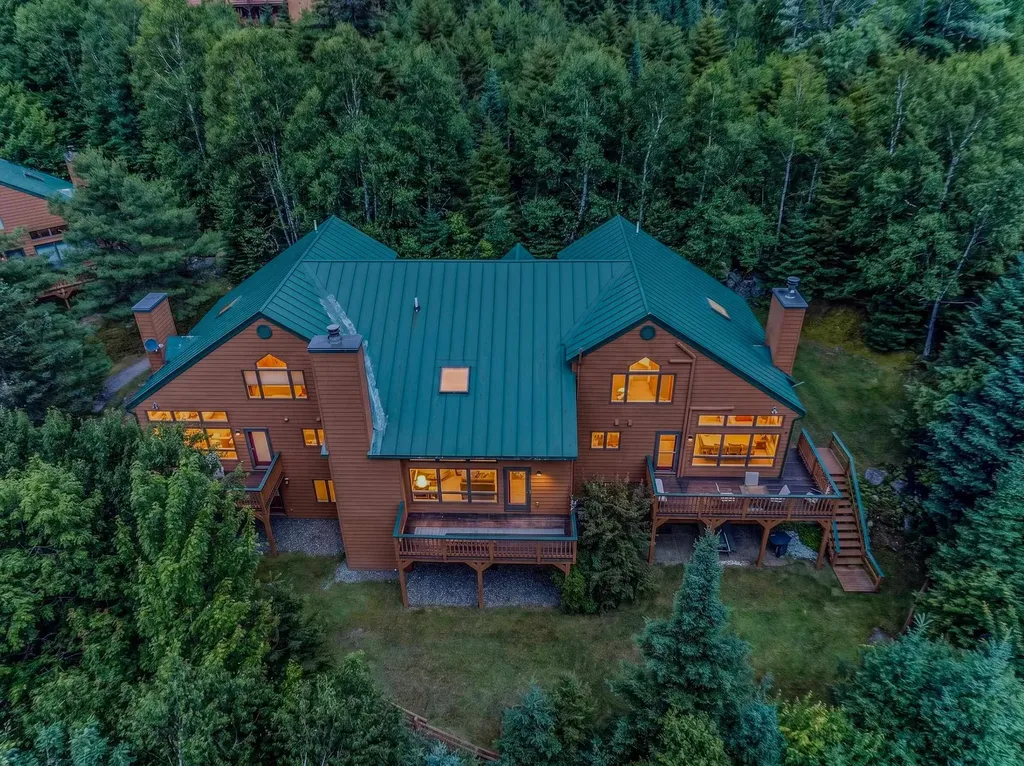 72 Appleby Close Carroll NH 03575