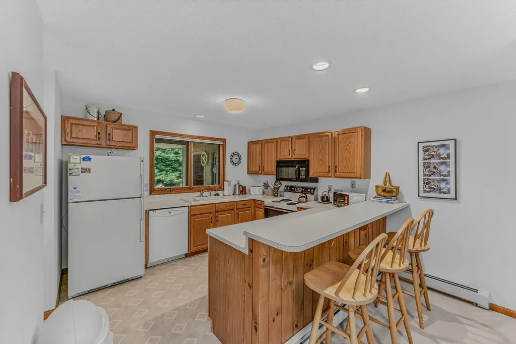 72 Appleby Close Carroll NH 03575
