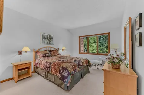 72 Appleby Close Carroll NH 03575