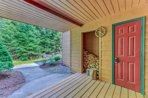 72 Appleby Close Carroll NH 03575