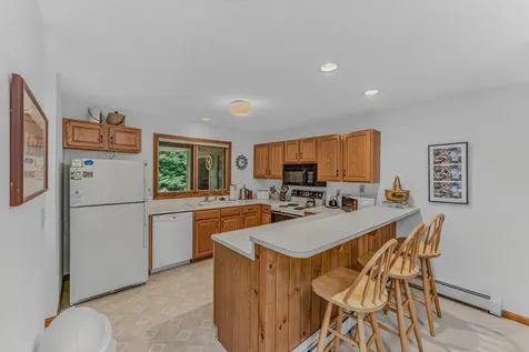 72 Appleby Close Carroll NH 03575