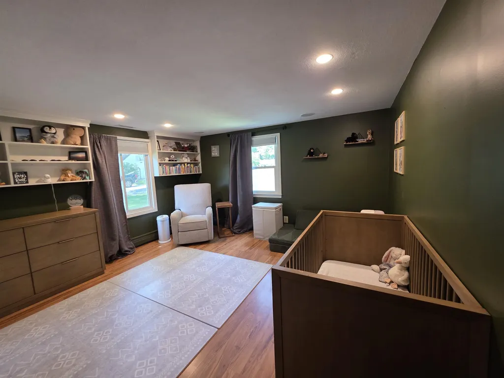 1 Greentrees Drive Hudson NH 03051