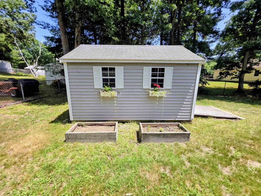1 Greentrees Drive Hudson NH 03051