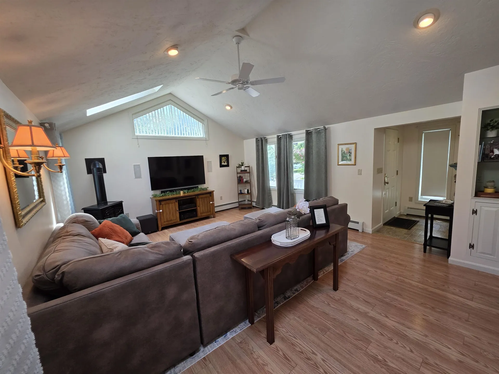 1 Greentrees Drive Hudson NH 03051
