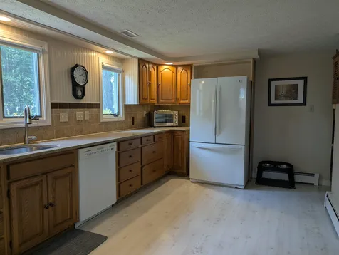 1 Greentrees Drive Hudson NH 03051