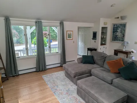 1 Greentrees Drive Hudson NH 03051
