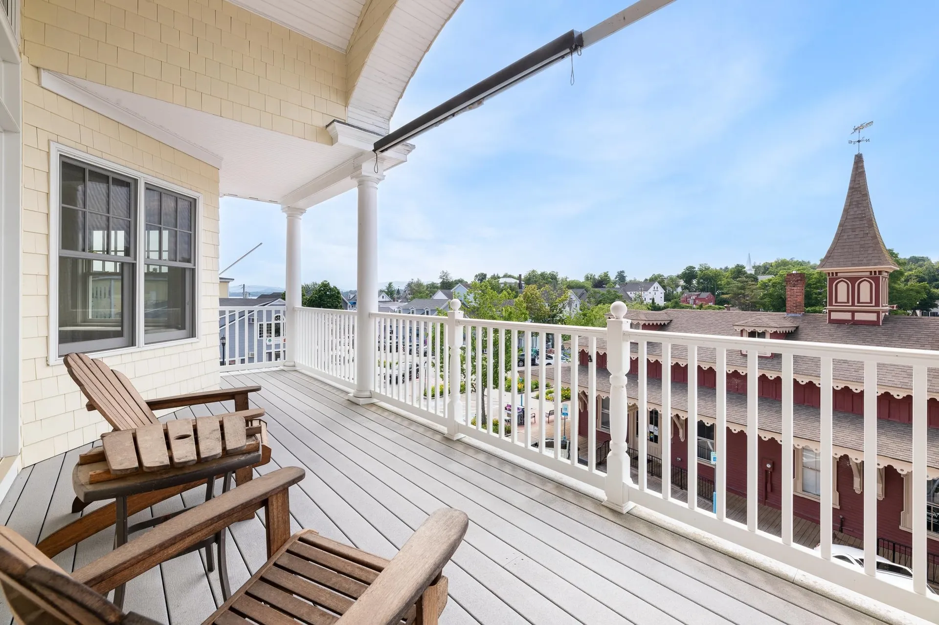 61 Central Avenue Wolfeboro NH 03894