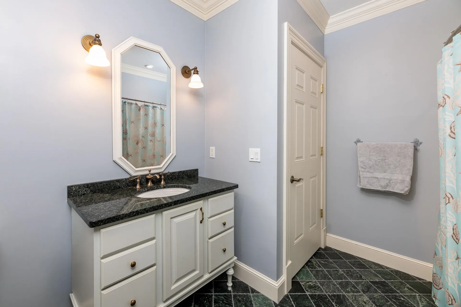 61 Central Avenue Wolfeboro NH 03894