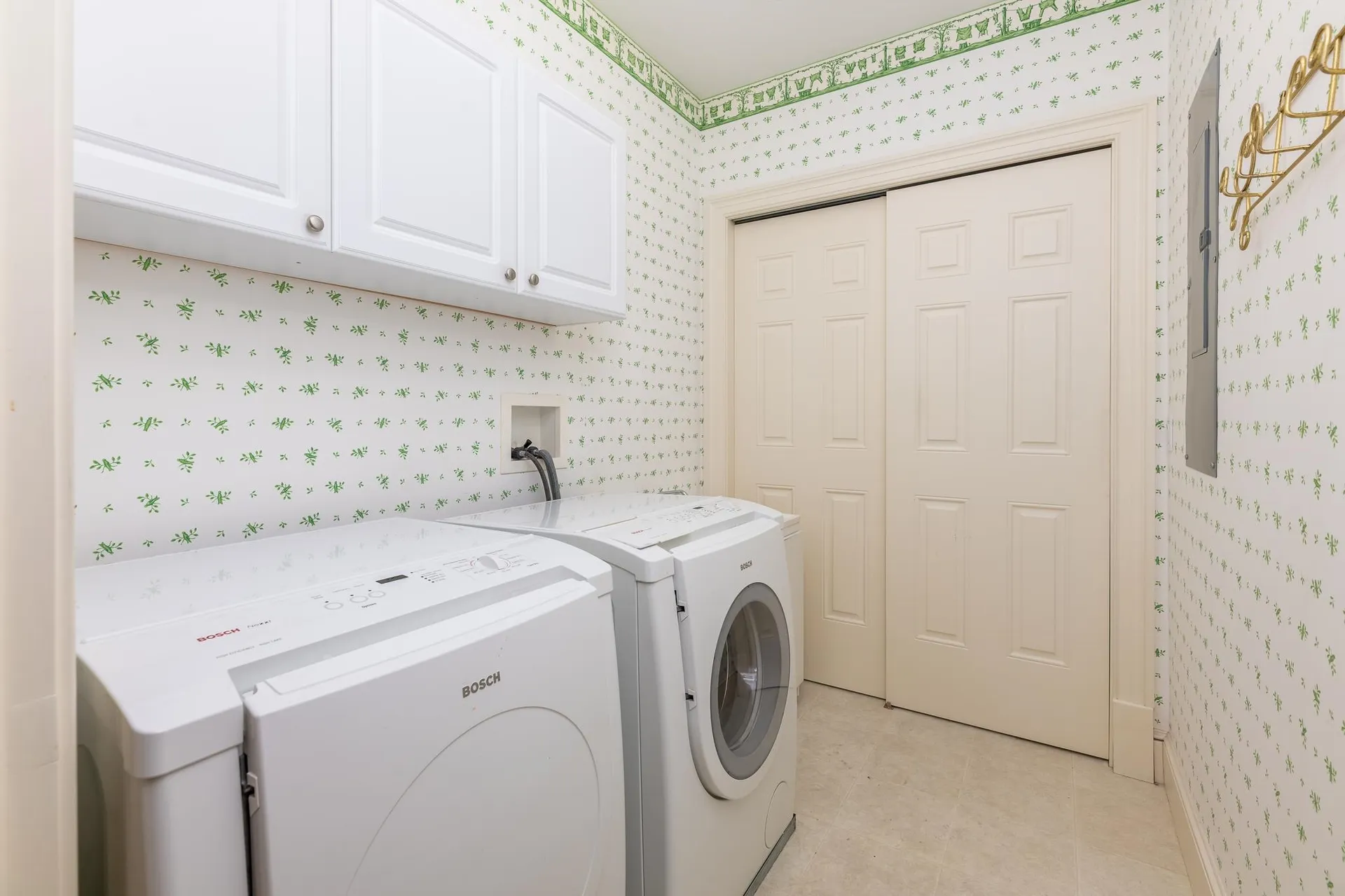 61 Central Avenue Wolfeboro NH 03894