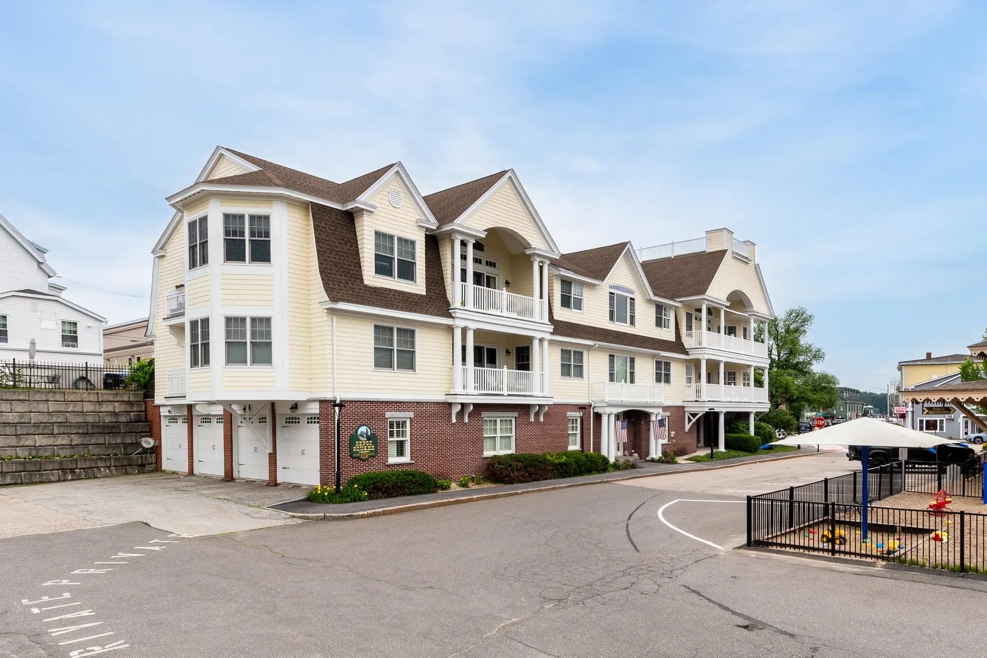 61 Central Avenue Wolfeboro NH 03894