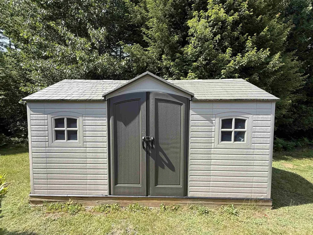17 Northbrook Road Tilton NH 03276