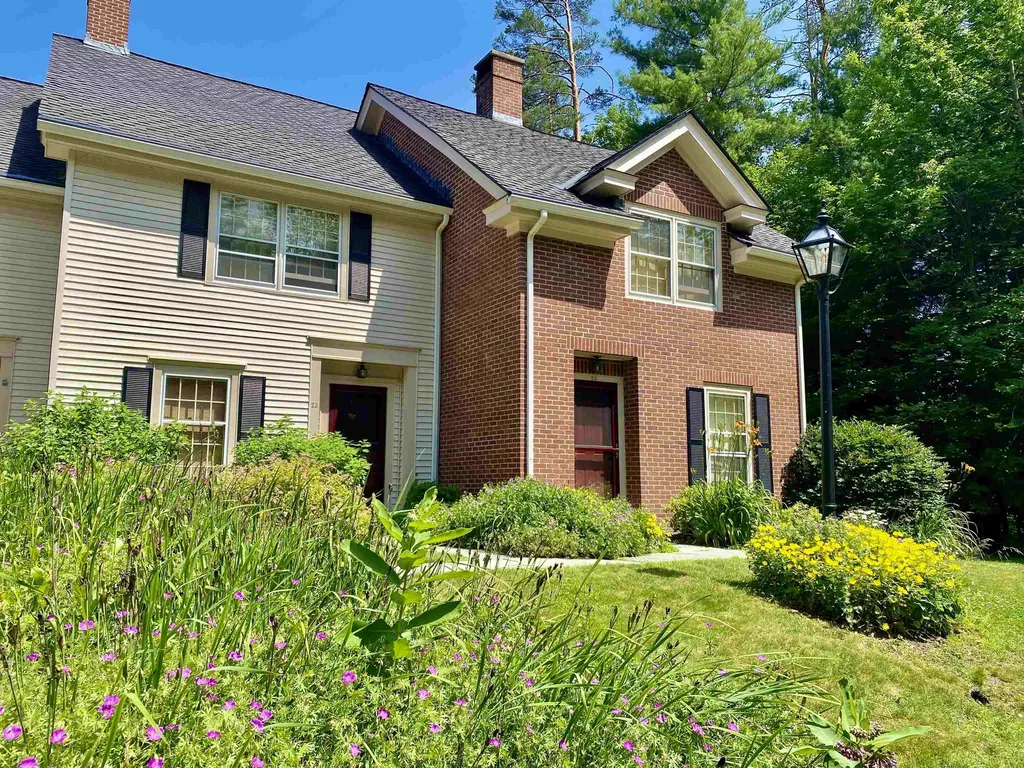 121 Townhouse Way Woodstock VT 05091