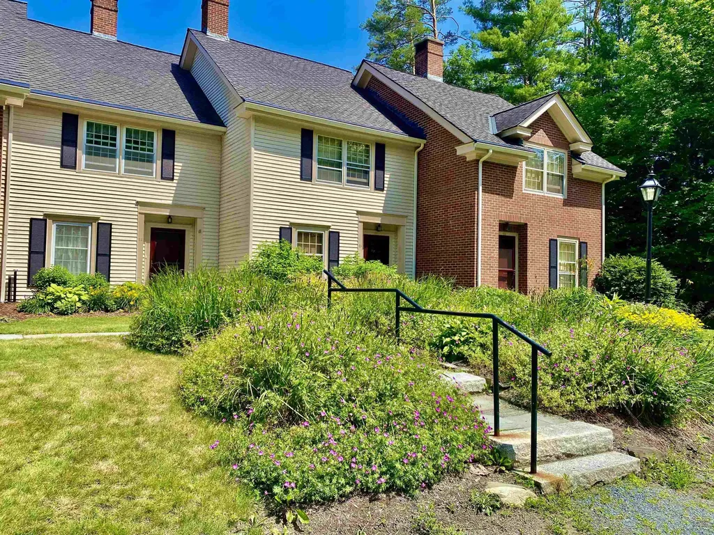 121 Townhouse Way Woodstock VT 05091