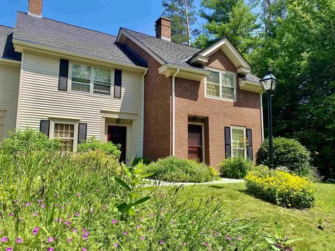 121 Townhouse Way Woodstock VT 05091